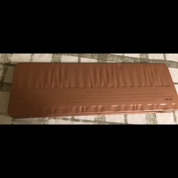 Urban Decay Naked 3 Palette - Picture 2 of 5